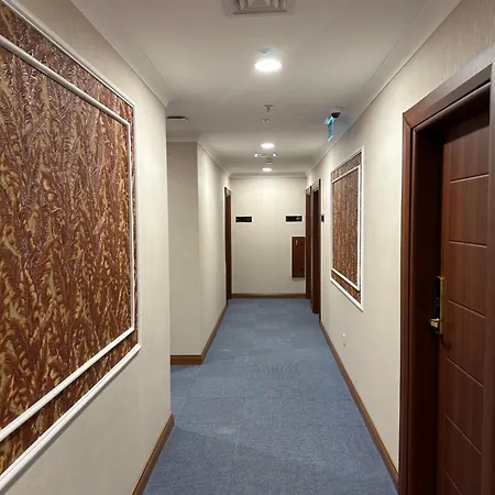 Hotel Midpoint