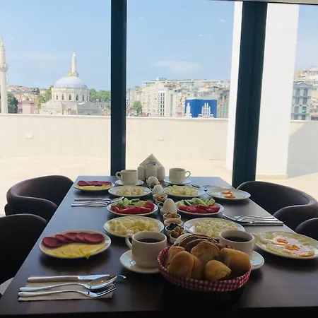 Midpoint 4* Istanbul