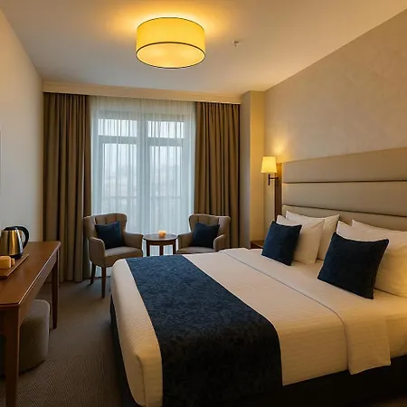 Midpoint فندق 4*